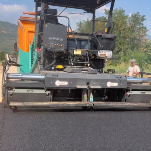 Се асфалтира улицата „Јурија“ во Пирок